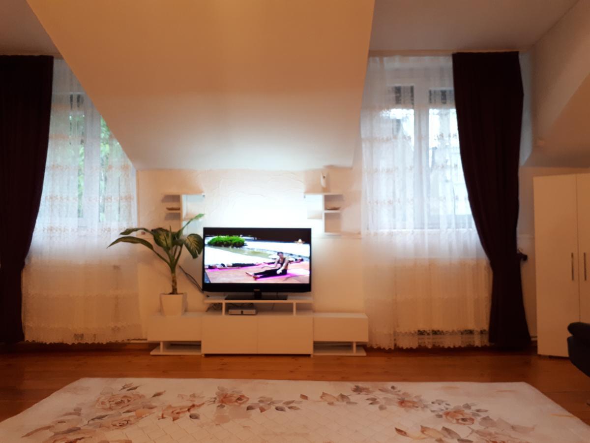 Karin House Lägenhet Tbilisi Exteriör bild