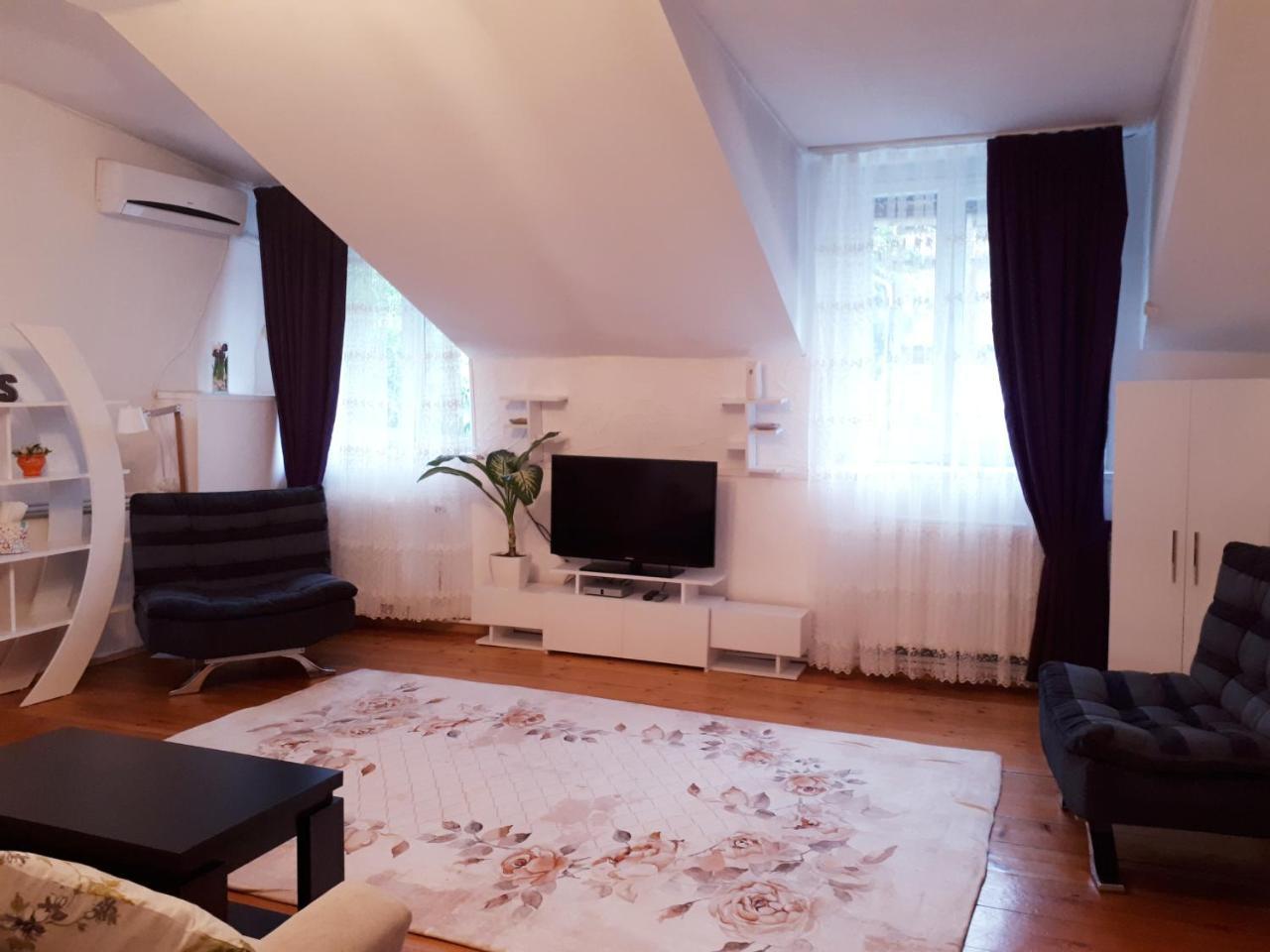 Karin House Lägenhet Tbilisi Exteriör bild
